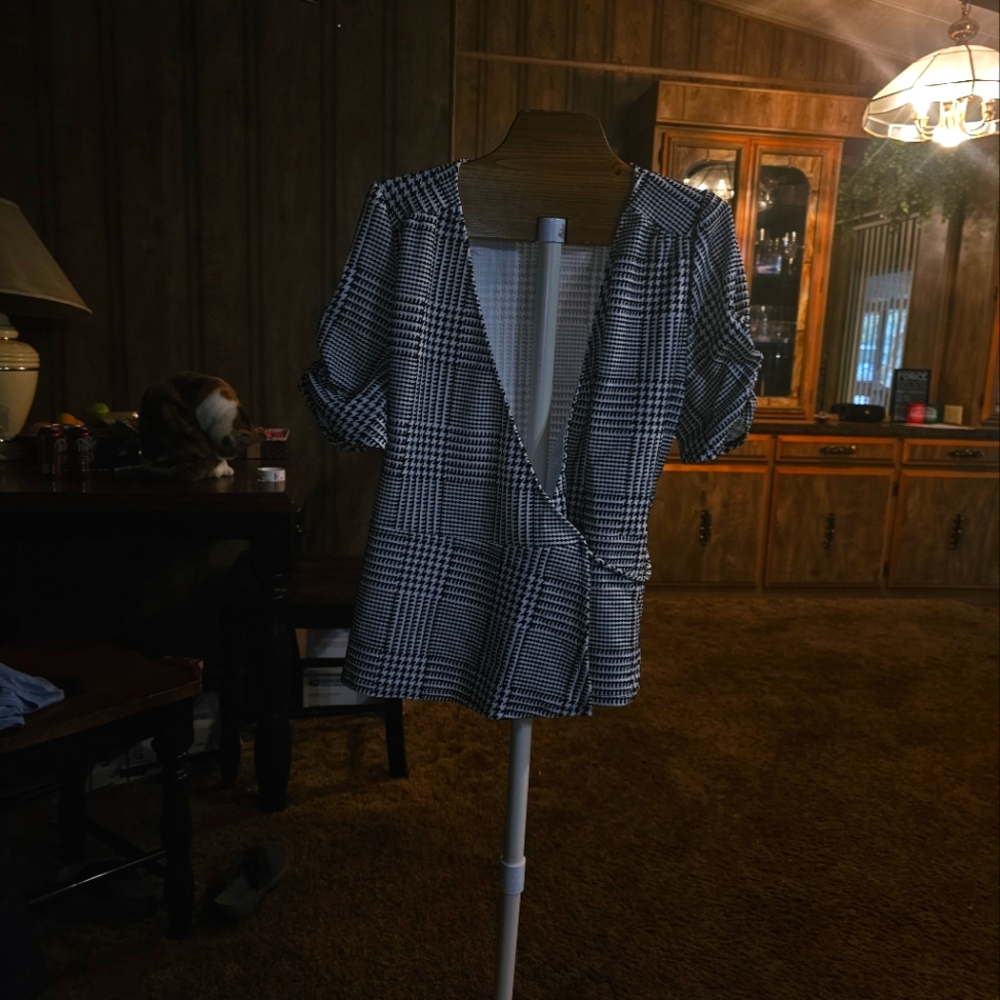 Women wrap shirt